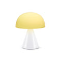 Lexon Mina Medium Glossy White│Oplaadbare LED-Lamp│art. LH64WG│vooraanzicht met geel licht aan