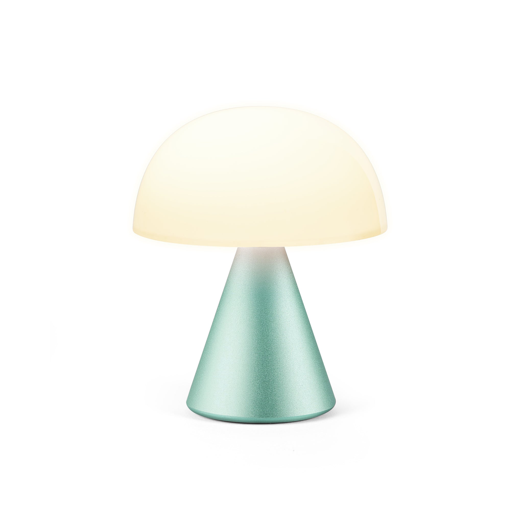 Lexon Mina Medium Mint Groen│LH64M1│Oplaadbare LED-Lamp│vooraanzicht met warm licht aan