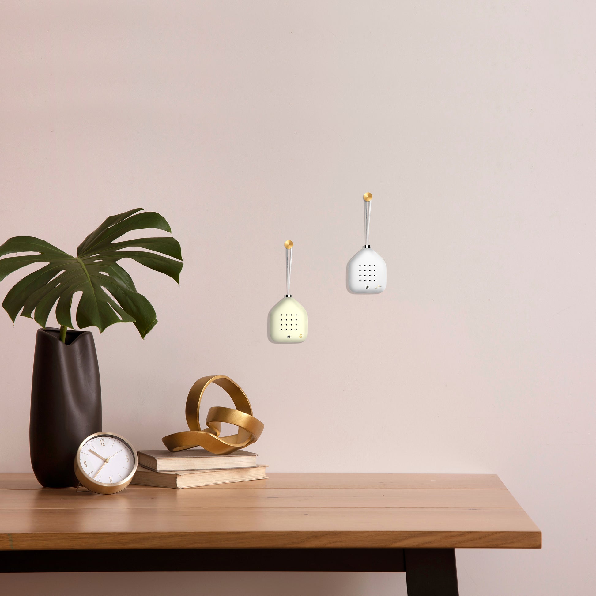 Relaxound Lily Bells Sunwing│art. 11RLB0106001│met snowling boven tafel