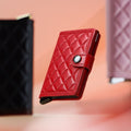 Secrid Miniwallet Emboss Diamond│art. MED-RED│zwevend met overige premium artikelen