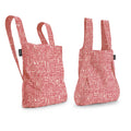 Notabag Hello World Rose Red shopper en rugzak naast elkaar