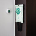 Blusdeken Artisjok Naaais│Fire Blanket│art. FB01ART│tegen kast naast thermostaat