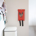 Blusdeken Kip│Naaais│art. FB01CHI│aan wand boven prullenbak