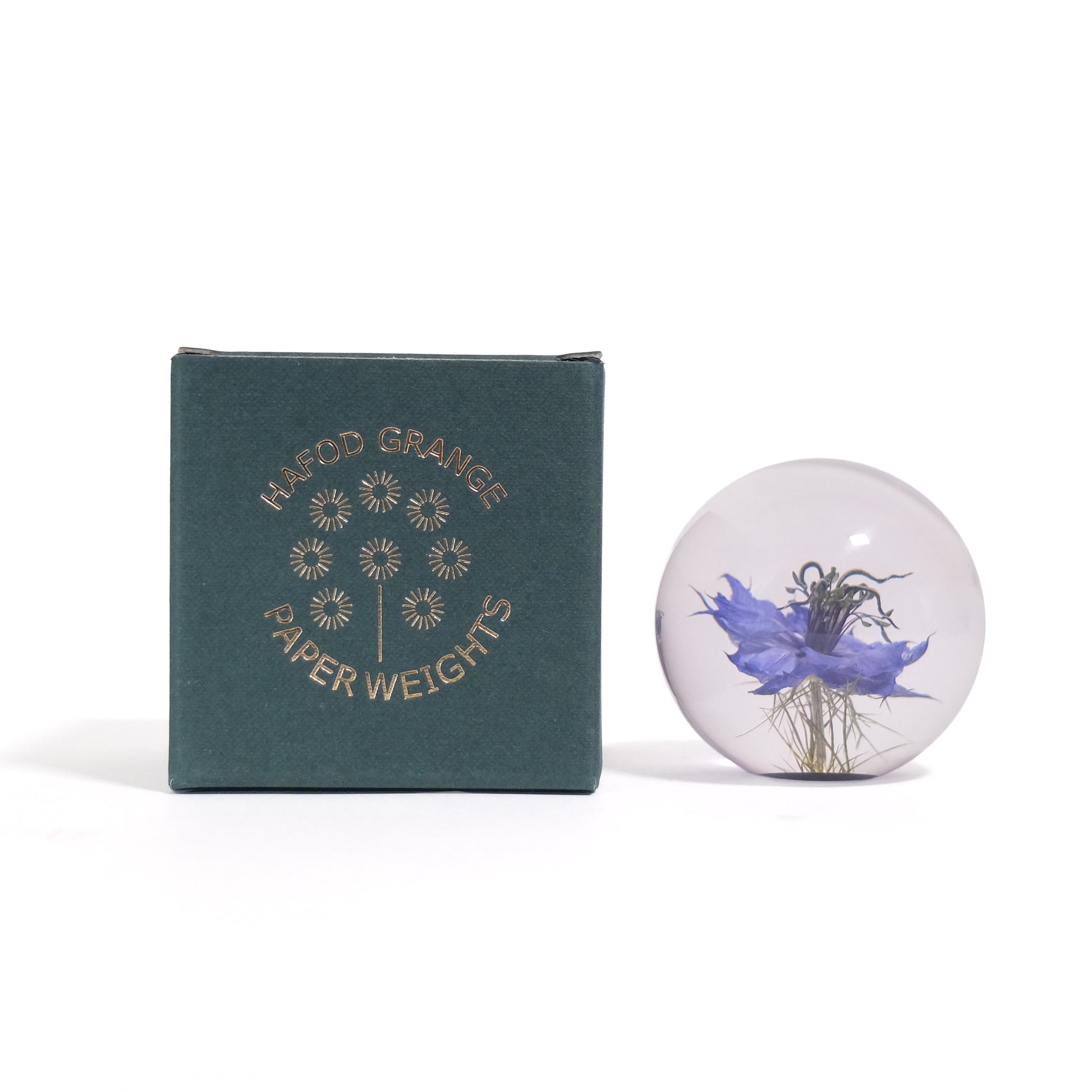 Nigella Paperweight Small hafod Grange│Juffertje in het Groen│naast verpakking
