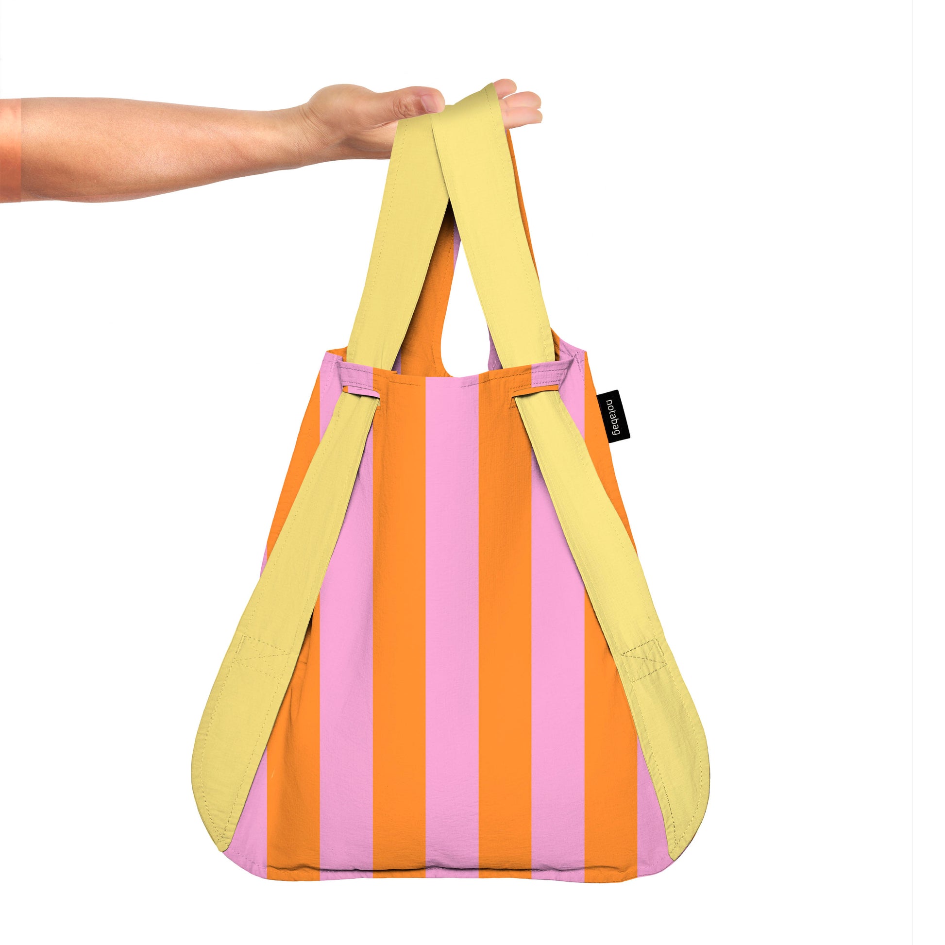 Notabag Vanilla Stripes│art. NB-P-VS5│shopper tas in hand vastgehouden