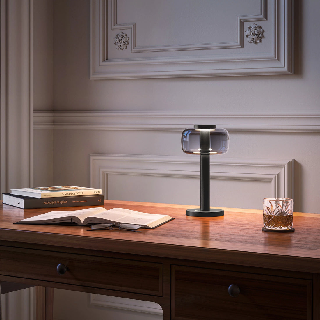 ELLE Decoration Odeon rechargeable table lamp in matt black, front view on a white background.