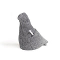 Pigeon Service Nr.30 Christien Meindertsma│Stoffen Duif│vooraanzicht met briefje onder vleugel