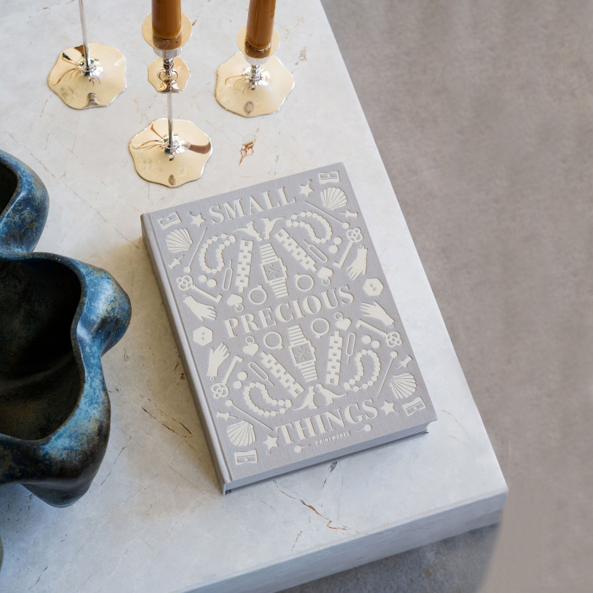 Sieradendoos Precious Things Grijs│Printworks│art. PW 00601│liggend op salontafel