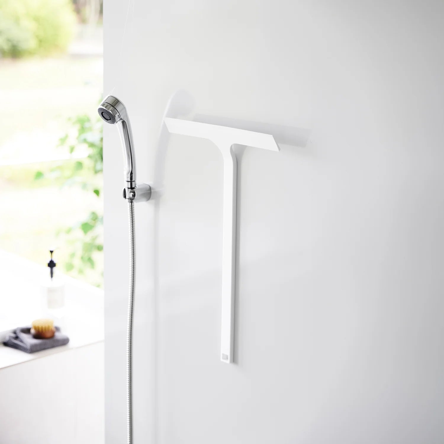 Tower Magnetische Raamwisser Wit Yamazaki│art. 02005│met magneet tegen douchewand