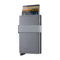 Secrid Bandwallet Matte│art. BMA-GREY│voorkant met uitgeschoven pasjes