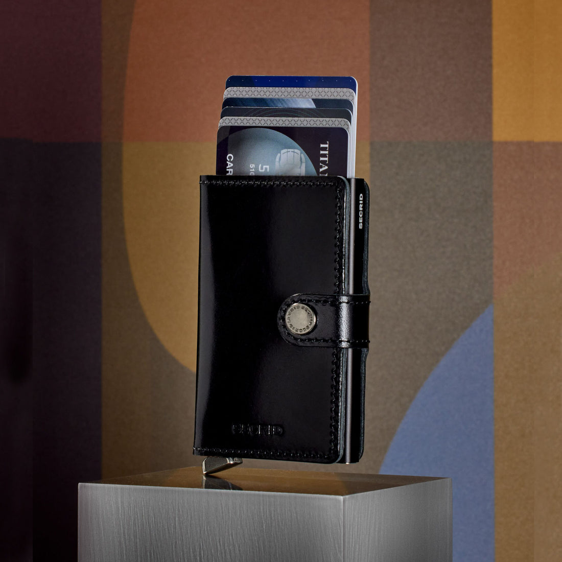 Secrid Miniwallet Premium Dusk│art. MDU-BLACK│Pasjeshouder│vooraanzicht met witte achtergrond