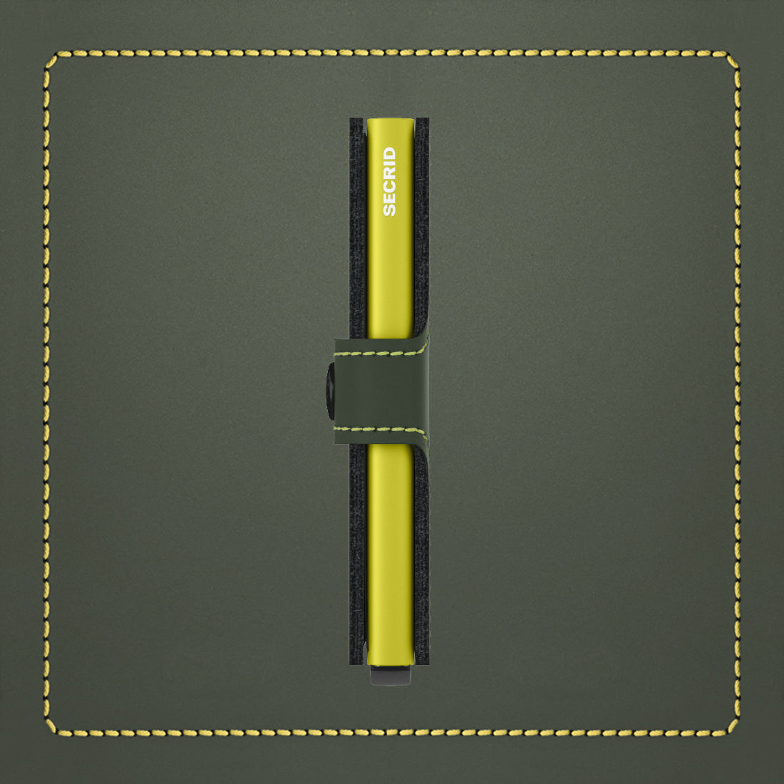 Secrid Miniwallet Matte│art. MM-GREEN&LIME│Pasjeshouder en Portemonnee│voorkant met witte achtergrond
