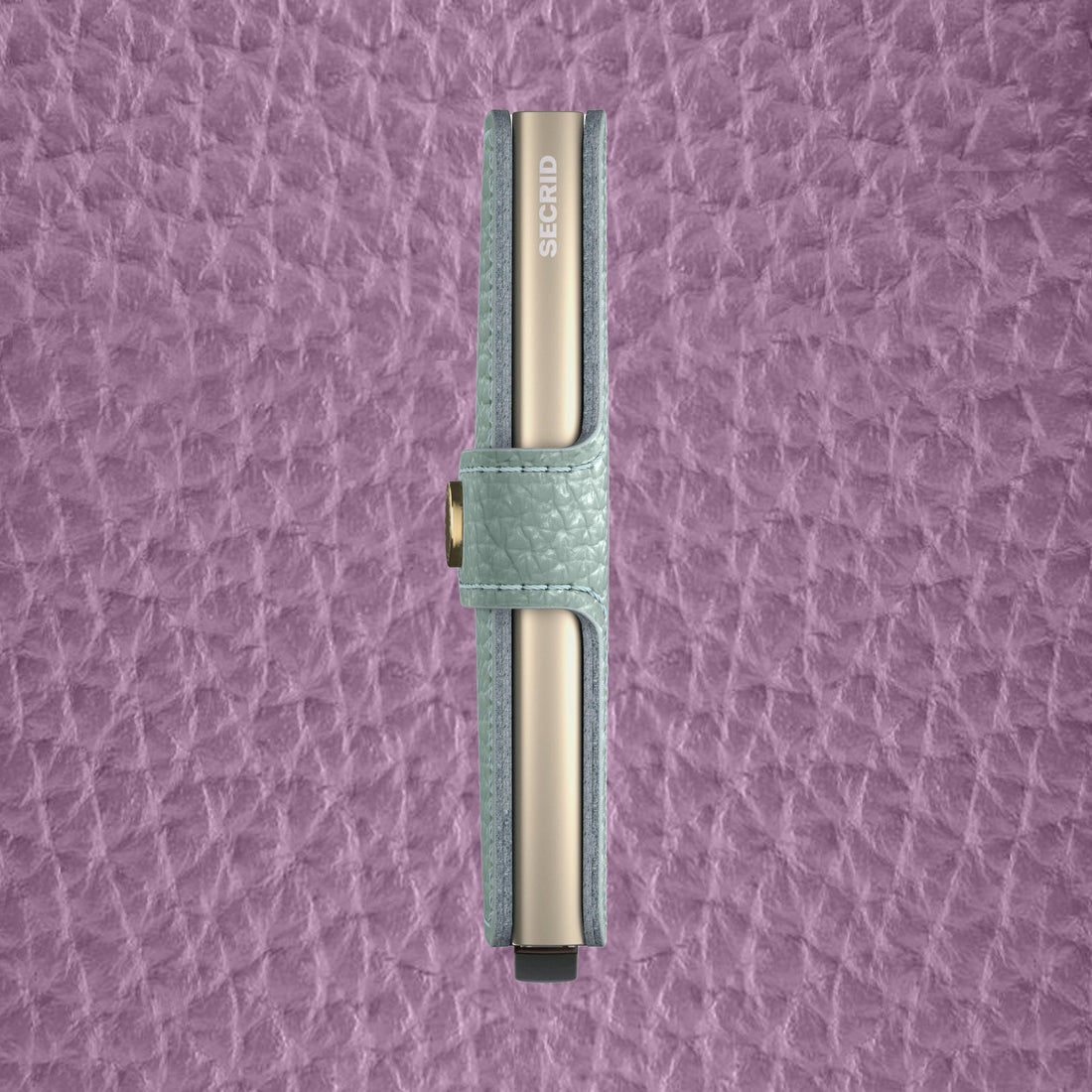 Secrid Miniwallet Pebble│art. MPE-SEAGREEN│Pasjeshouder│vooraanzicht met witte achtergrond