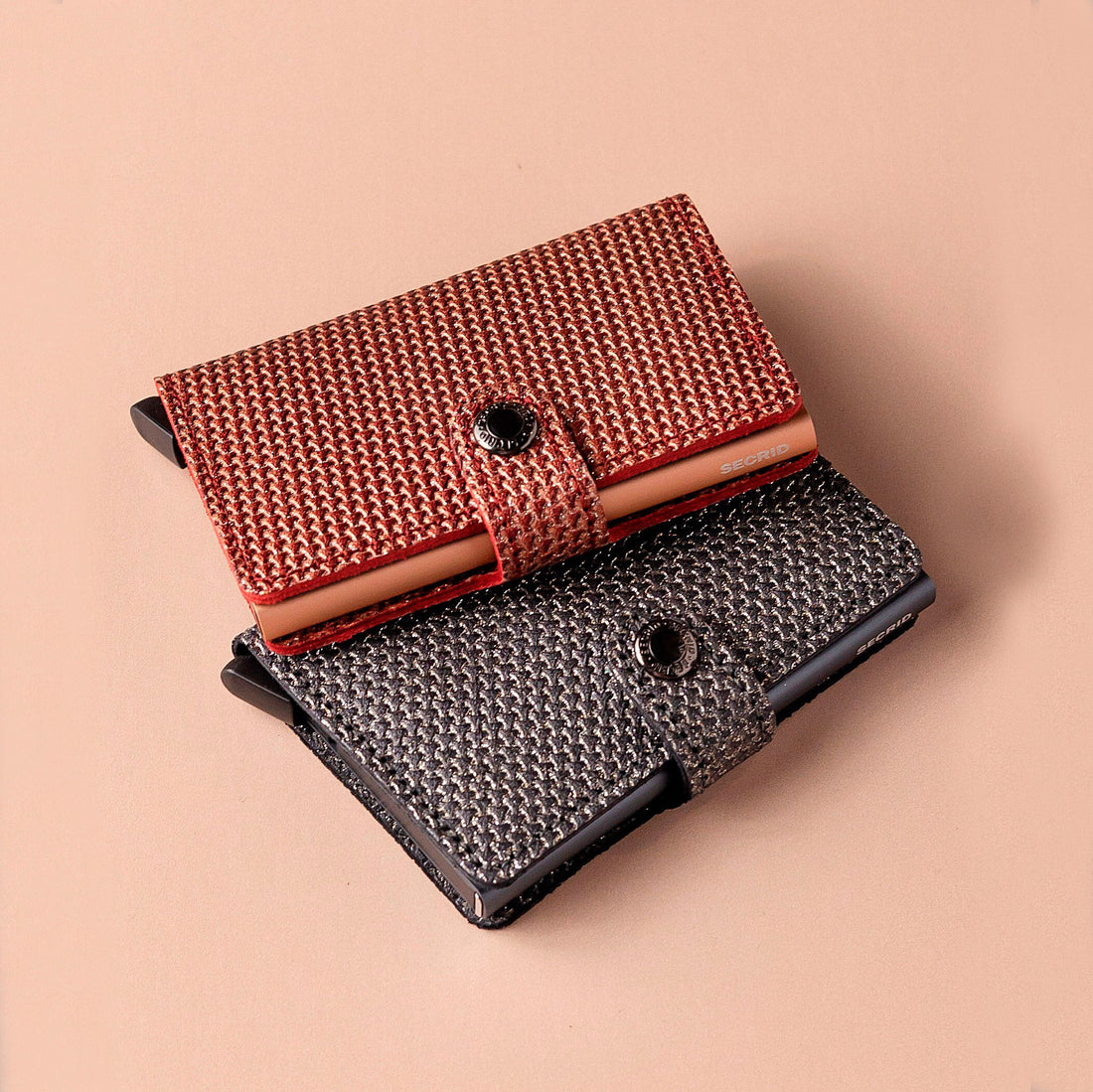 Secrid Miniwallet Sparkle│art. MSP-RED│pasjeshouder│vooraanzicht met witte achtergrond