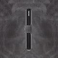 Secrid Miniwallet Vintage│art. MV-GREY-BLACK│pasjeshouder│zijkant met leersoort op achtergrond