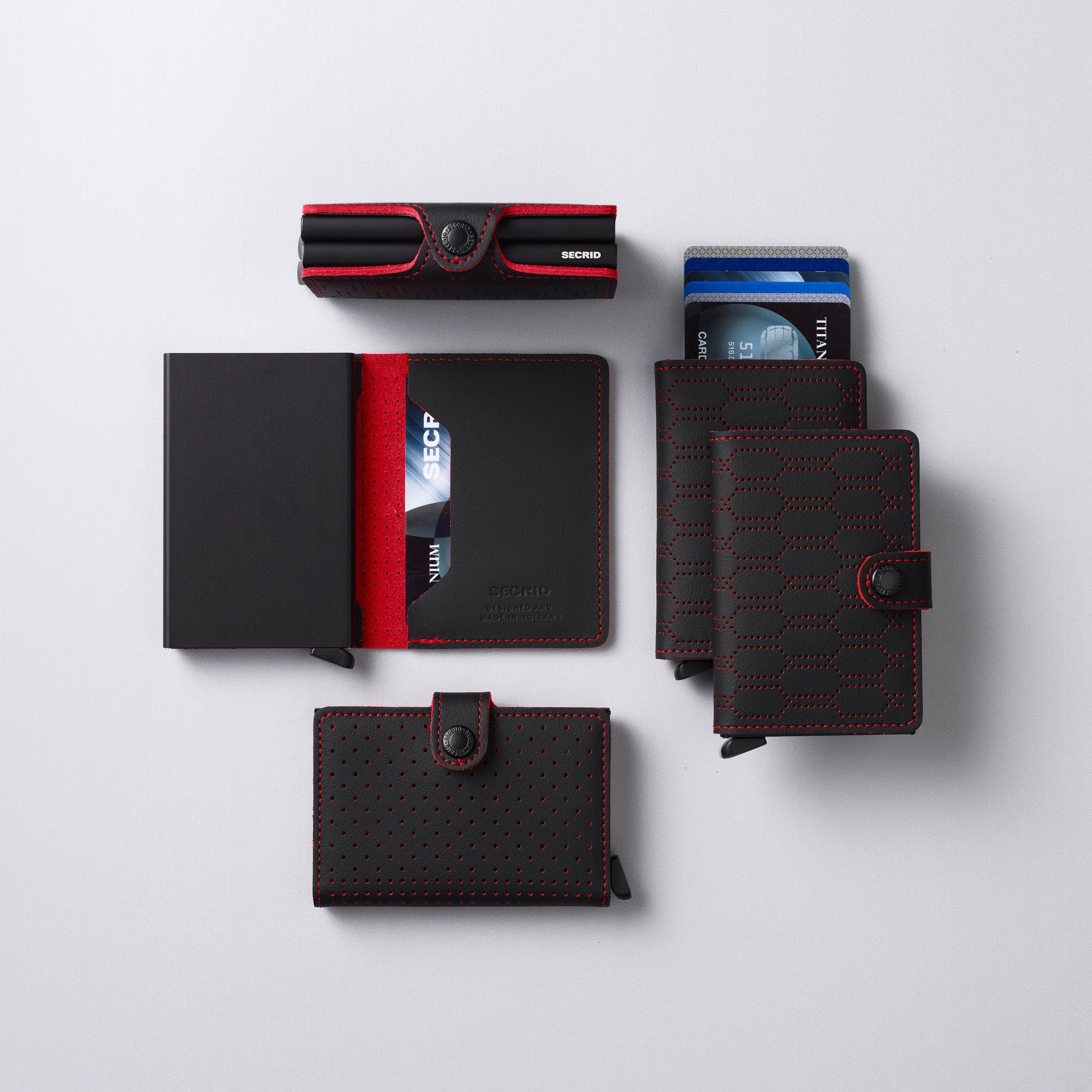 Secrid Slimwallet Perforated│art. SPF-BLACK-RED│Pasjeshouder│verschillende modellen met leeersoort perforated