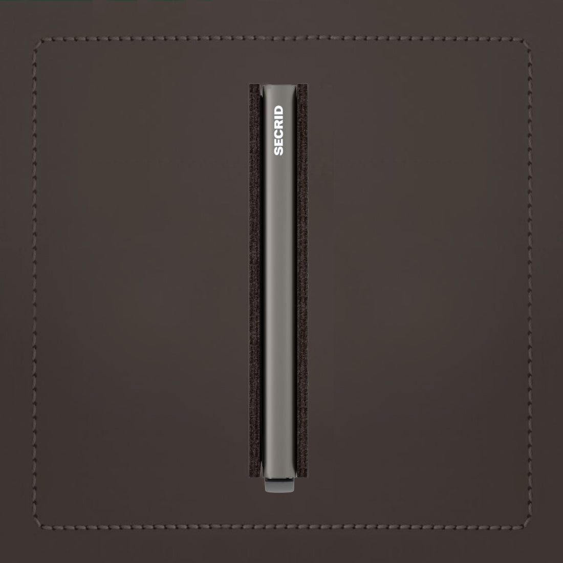 Secrid Slimwallet Matte│art. SM-TRUFFLE│Pasjeshouder│voorkant met witte achtergrond