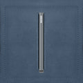 Secrid Slimwallet Original│art. SO-ICE BLUE│pasjeshouder│zijkant met leersoort op achtergrond