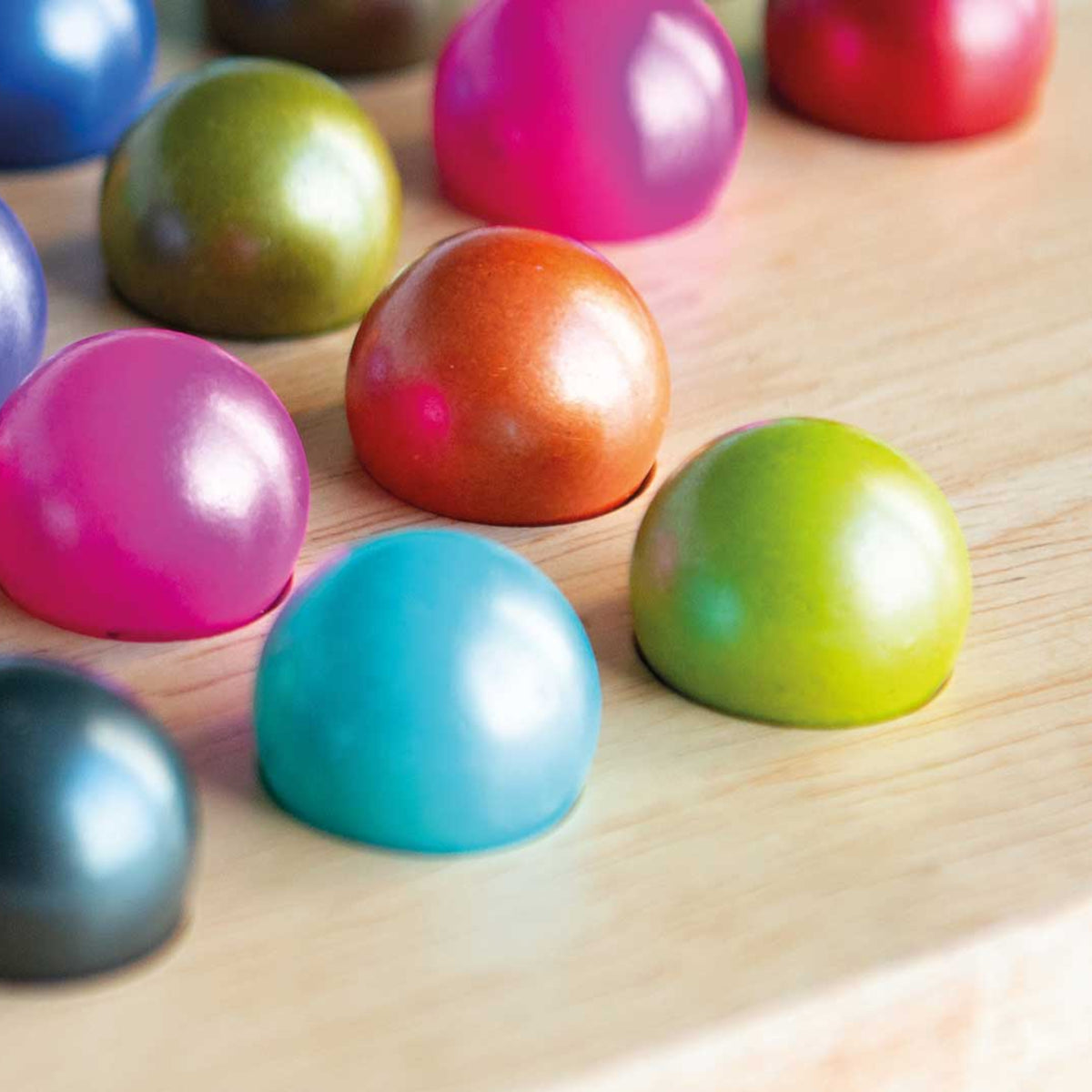 Remember Solitaire Houten Bordspel | art. SOL1 | detail van de glazen speelballen