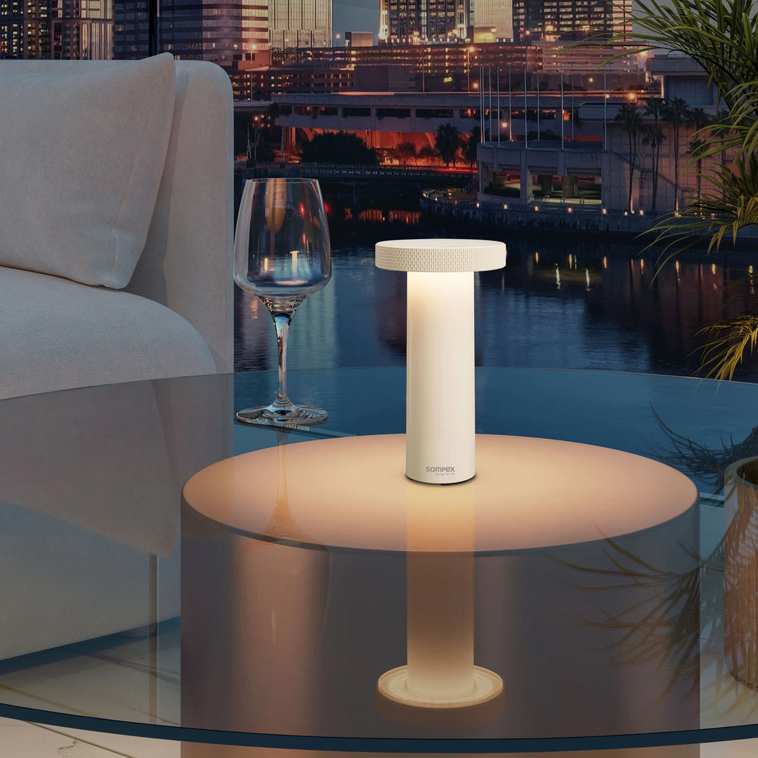 Sompex Volume Oplaadbare Tafellamp Sand│art. 78533│vooraanzicht met witte achtergrond