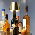 Sompex Top 2.0 Goud│Oplaadbare Flessenlamp│art. 72551│op Baileys fles 