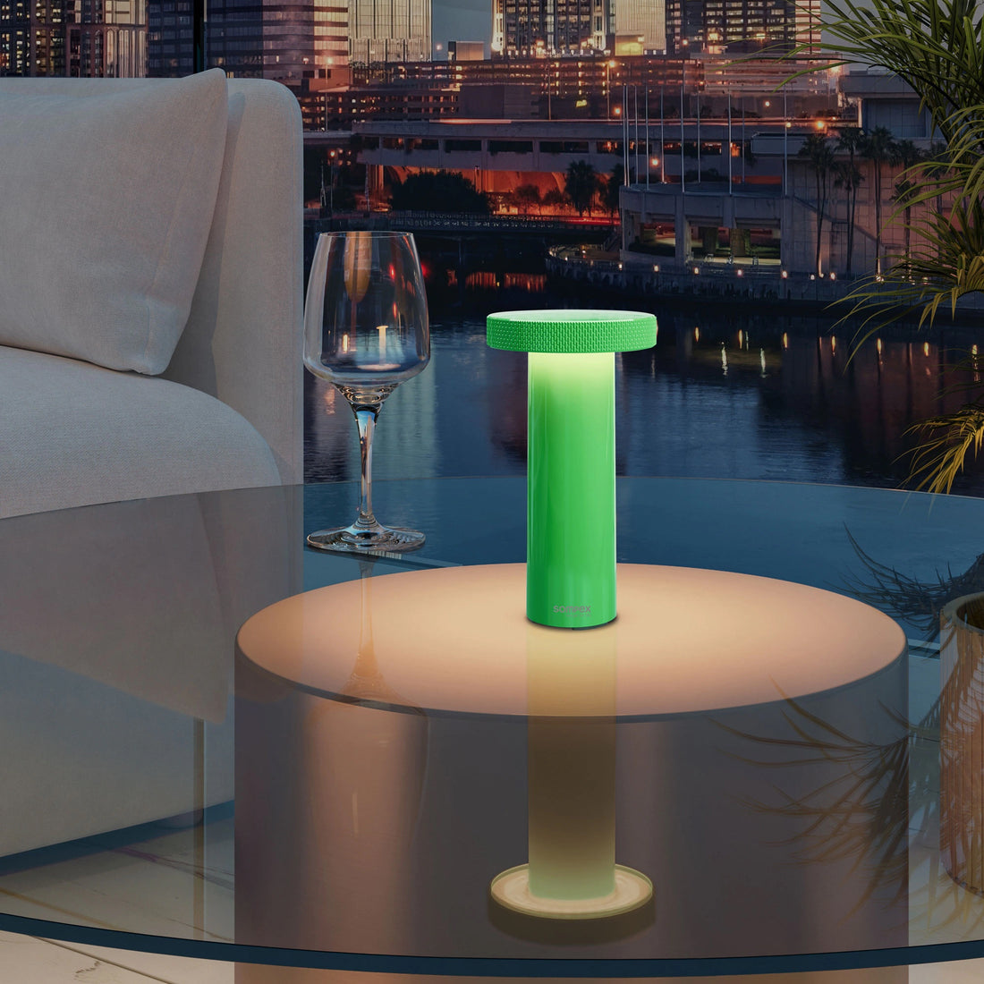 Sompex Volume Oplaadbare Tafellamp Neon Groen│art. 78541│voorazicht met witte achtergrond