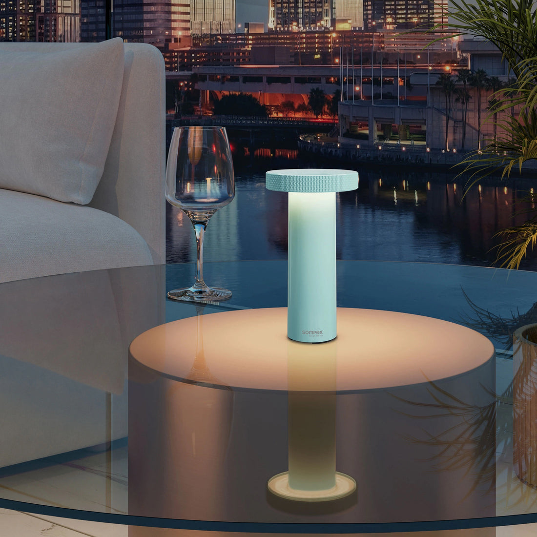 Sompex Volume Oplaadbare Tafellamp Turqouise│art. 78535│vooraanzicht met witte achtergrond