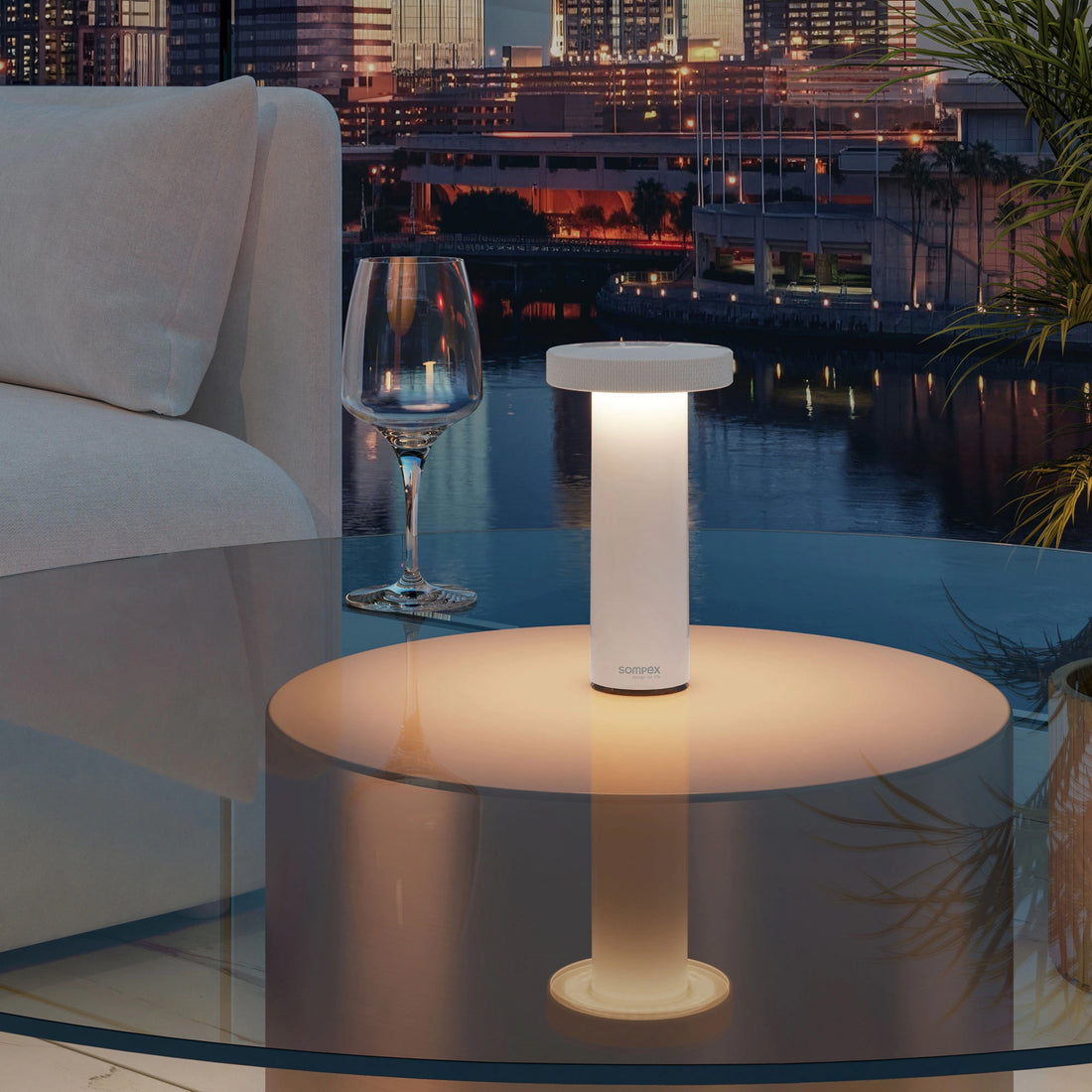 Sompex Volume Oplaadbare Tafellamp Wit│art. 78530│vooraanzicht met witte achtergrond