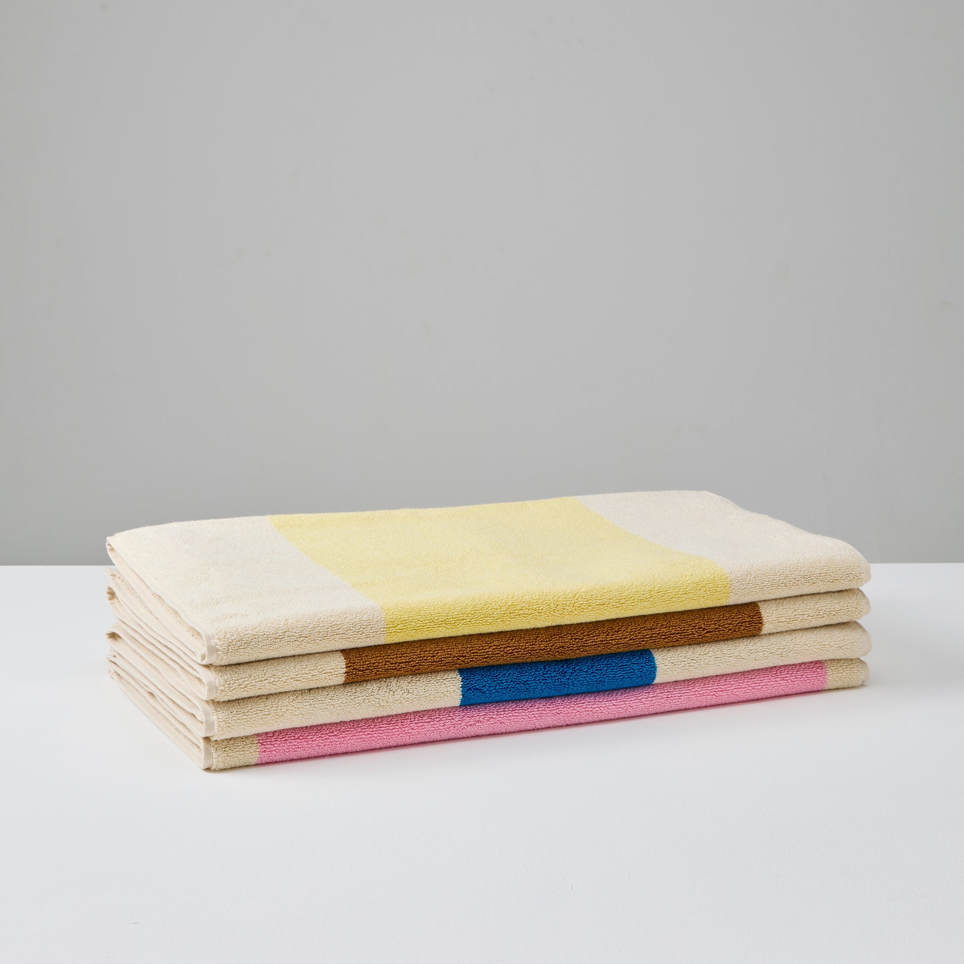 badmat Martens & Martens Suite702│alle varianten enkel opgevouwen met achterkant zichtbaar