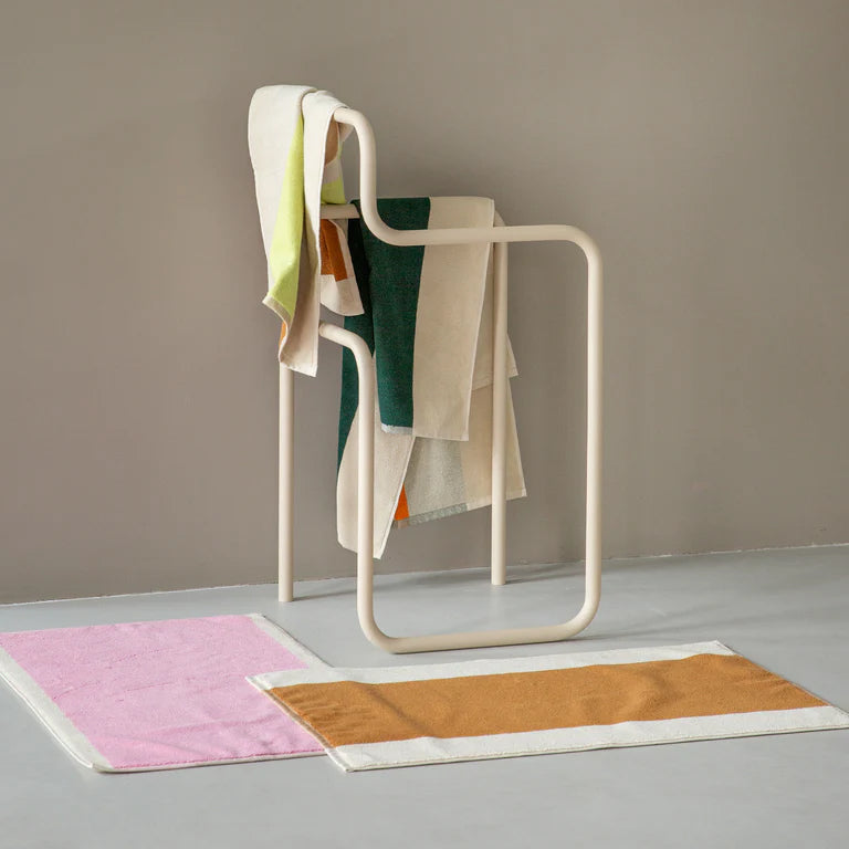 Badmat Martens & Martens Toffee & Turquoise Suite702│art. CMMBM50TOTU│voorkant met witte achtergrond