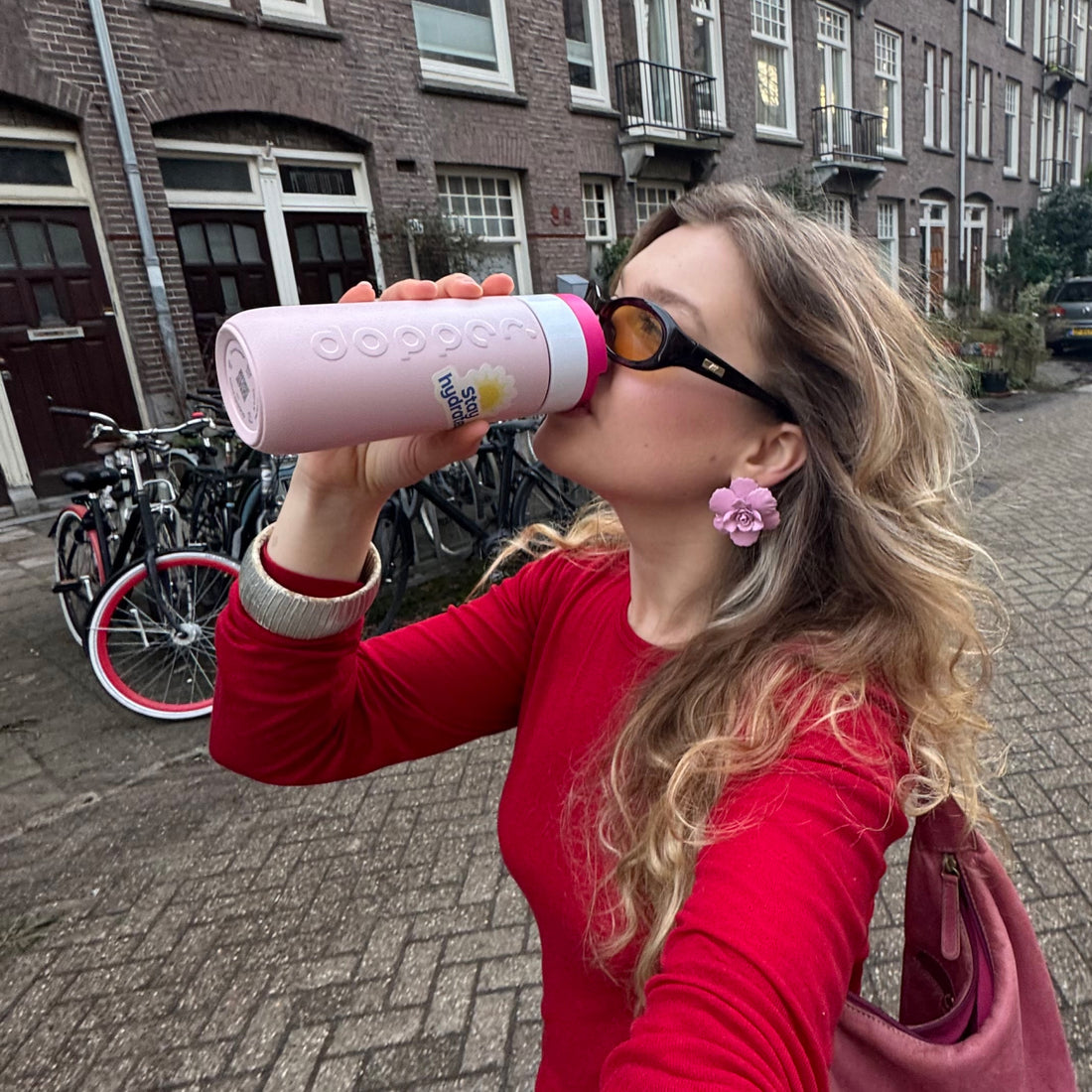Dopper Travel Mug Large 400ml Berry Pink (roze) - vooraanzicht met witte achtergrond