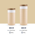 Dopper Travel Mug Small en Large Earthy Brown (beige) naast elkaar met vermelding inhoud, afmeting en gewicht