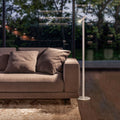 Tubo Oplaadbare Vloerlamp Antraciet│Sompex│draadloos│art. 78112│witte versie naast bank