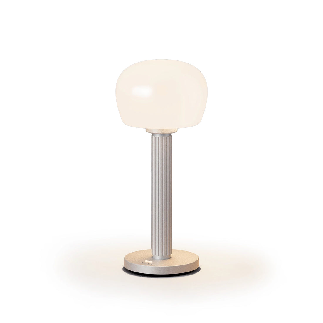 ELLE Decoration Vendome rechargeable table lamp in matt silver, front view on a white background.