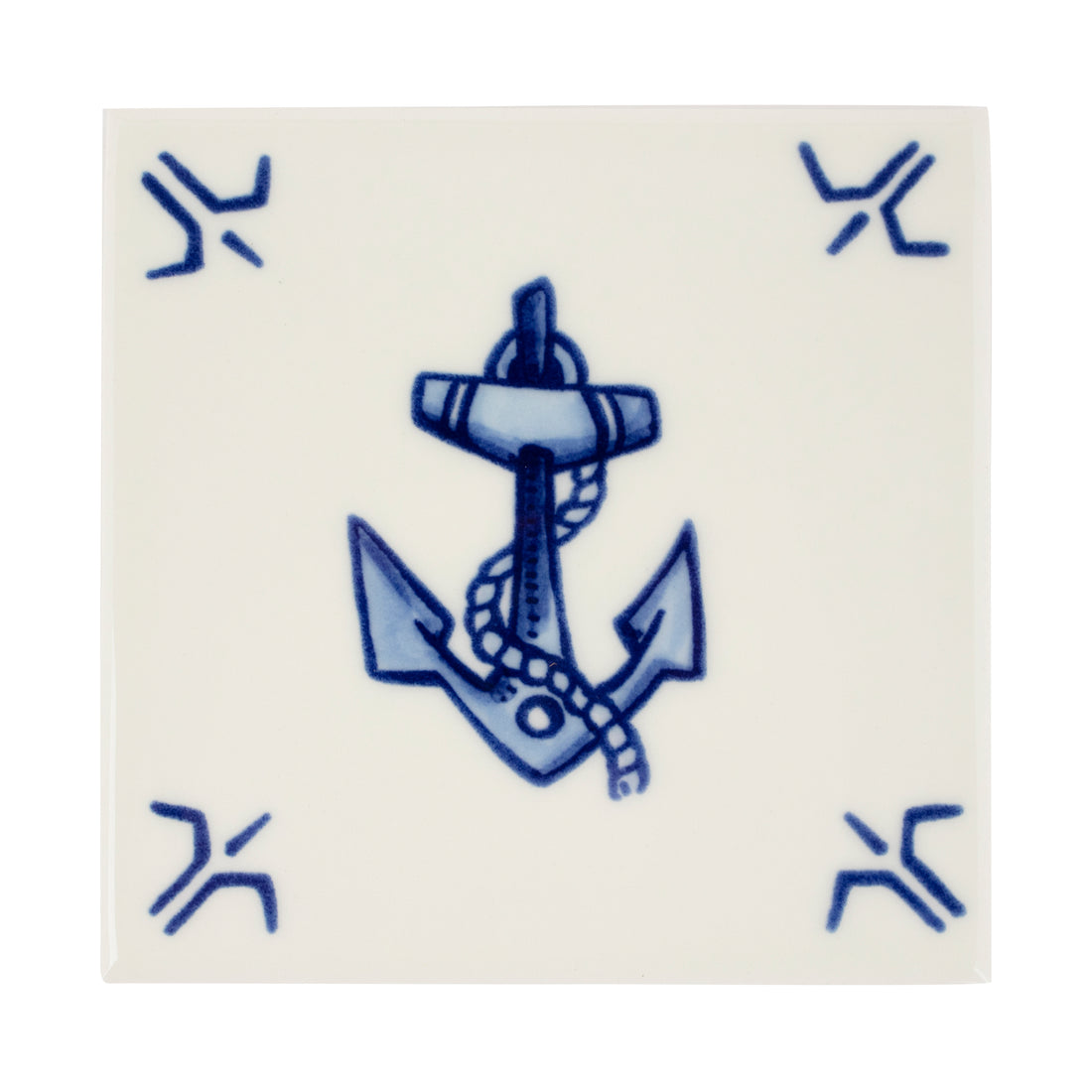 Schiffmacher Royal Blue Tattoo • Tegel • Schiffmacher Royal Blue Tattoo is een unieke samenwerking tussen tattoo artist Henk Schiffmacher en Royal Delft - Porcelyne Fles. De oude ambachten en tradities van beiden komen samen in prachtige objecten als vazen, borden en tegels. Rijk aan cultuur en historie.