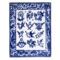 De Schiffmacher Royal Blue Tattoo collectie is een unieke samenwerking tussen tattoo artist Henk Schiffmacher en Royal Delft - Porcelyne Fles. Prachtige objecten zoals vazen, borden en tegels, waarbij de werelden en de tradities van beide ambachten samenkomen. Rijk aan historie, cultuur, traditie en symboliek.