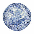 De Schiffmacher Royal Blue Tattoo collectie is een unieke samenwerking tussen tattoo artist Henk Schiffmacher en Royal Delft - Porcelyne Fles. Prachtige objecten zoals vazen, borden en tegels, waarbij de werelden en de tradities van beide ambachten samenkomen. Rijk aan historie, cultuur, traditie en symboliek.