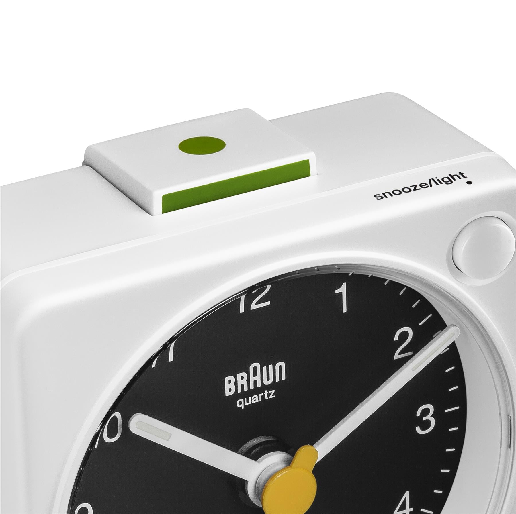 Braun Wekker Analoog BC02WB│Wit&Zwart│Reiswekker│detail alarmknop
