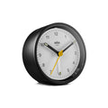 Braun Wekker Analoog BC12BW│Zwart&Wit│ voorkant schuin met witte achtergrond