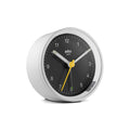 Braun Wekker Analoog BC12WB│Wit&Zwart│Foto voorkant schuin met witte achtergrond