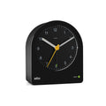 Braun Wekker Analoog BC22B│Zwart│voorkant schuin met witte achtergrond