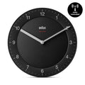Braun Wandklok Analoog BC06B-DCF│Zwart│Radiogestuurd│voorkant met radio controlled teken