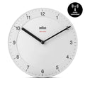 Braun Wandklok Analoog BC06W│Wit│Radiogestuurd│voorkant schuin met radio controlled teken