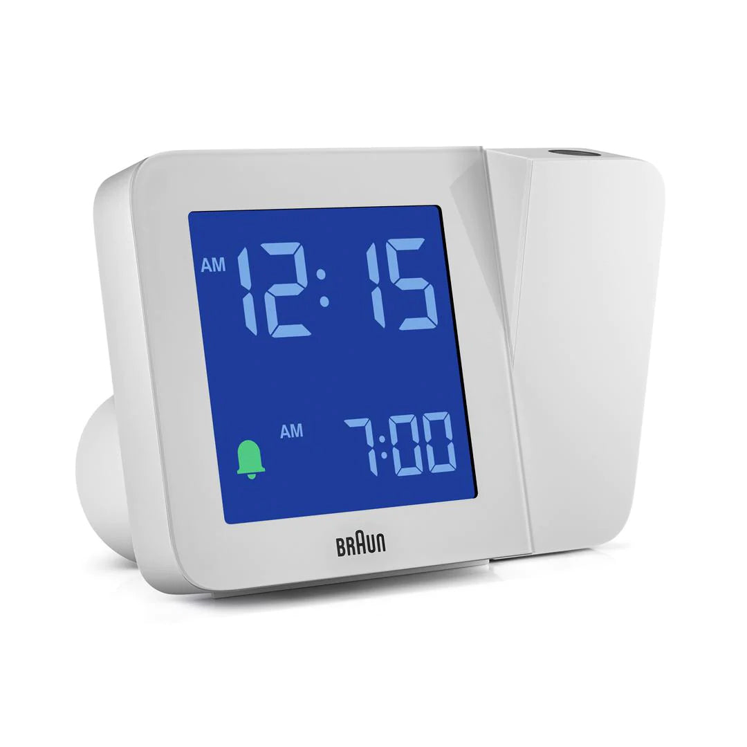 Braun Projectieklok en Wekker Digitaal BC15W-DCF│Wit│Radiogestuurd│voorkant schuin met gedraaide projectie arm