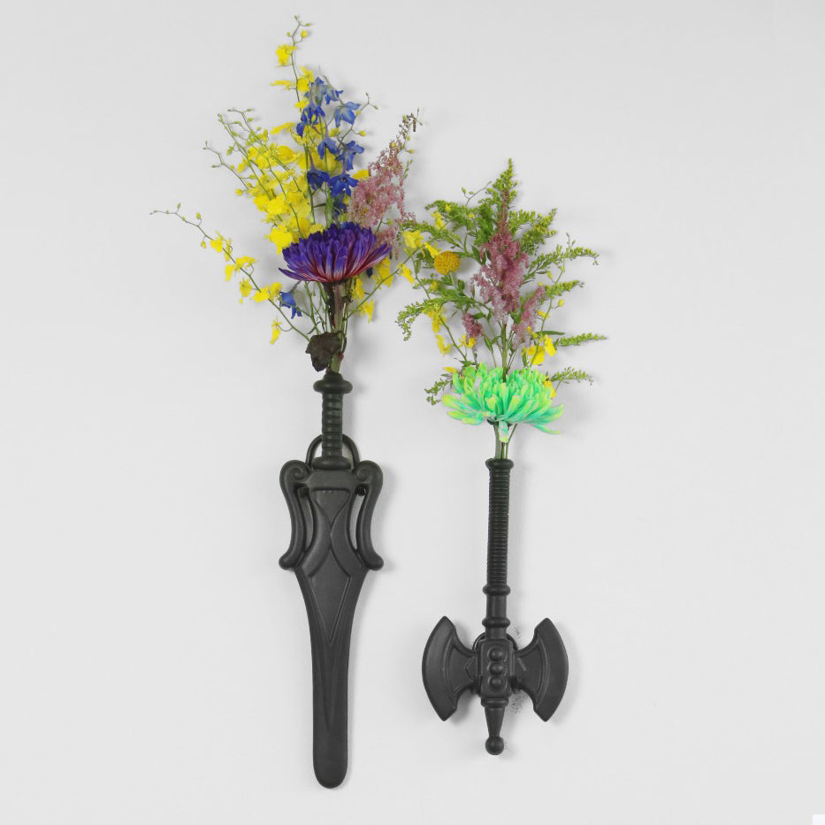 Flower Power Ax Vase - black