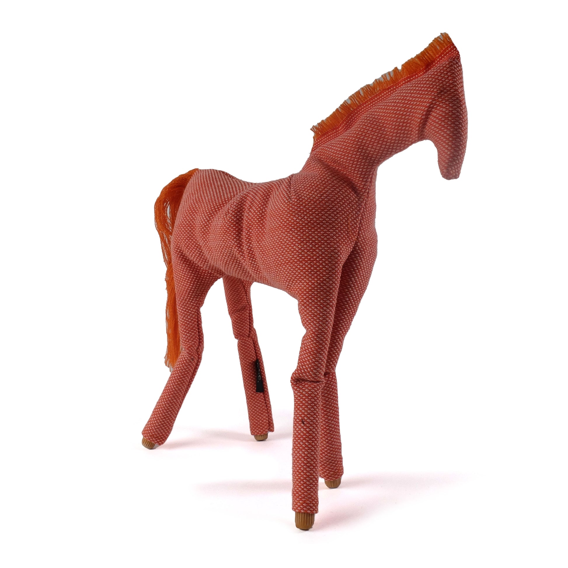 Gelderlander 06 Christien Meindertsma│Thomas Eyck│Stoffen Paard│product foto front schuin rechts