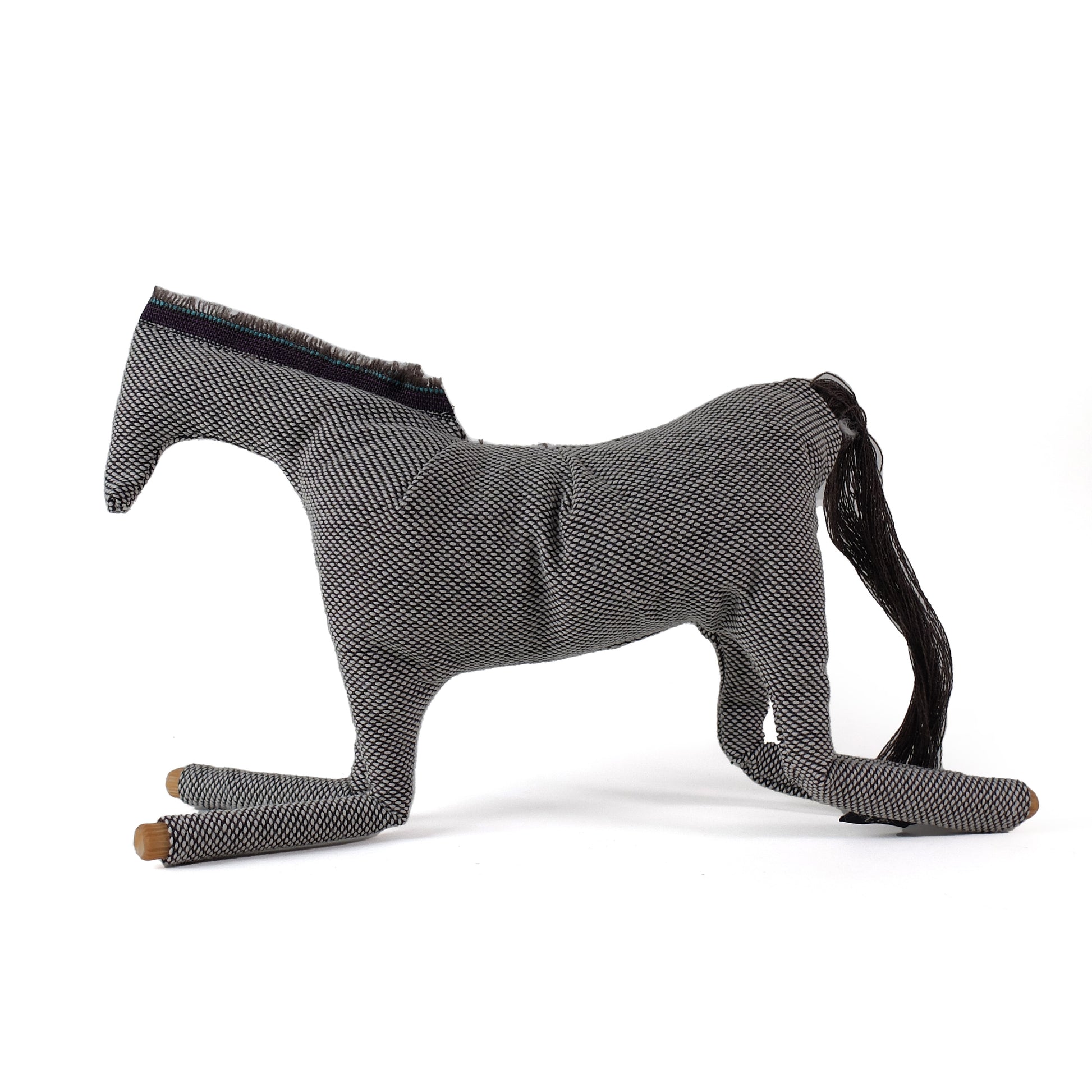 Gelderlander 01 Christien Meindertsma│Thomas Eyck│Stoffen Paard│product foto zittend