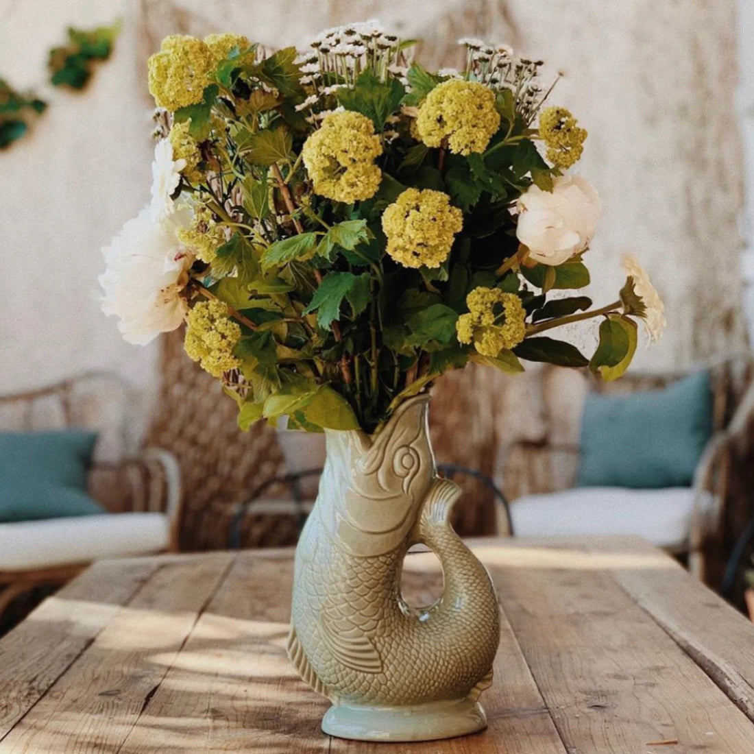 Gluckigluck Waterkaraf│Sage Groen│Guggle Jug│art. G31155/SAGE/W│voorkant met witte achtergrond