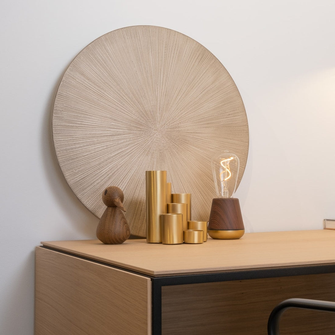 Humble One Smart Oplaadbare Tafellamp│Slimme Verlichting│art. HUMTLS0104│Voorkant witte ahtergrond en Smart-teken
