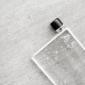 Memobottle A5│Platte Waterfles 750 ml│foto op stenen ondergrond